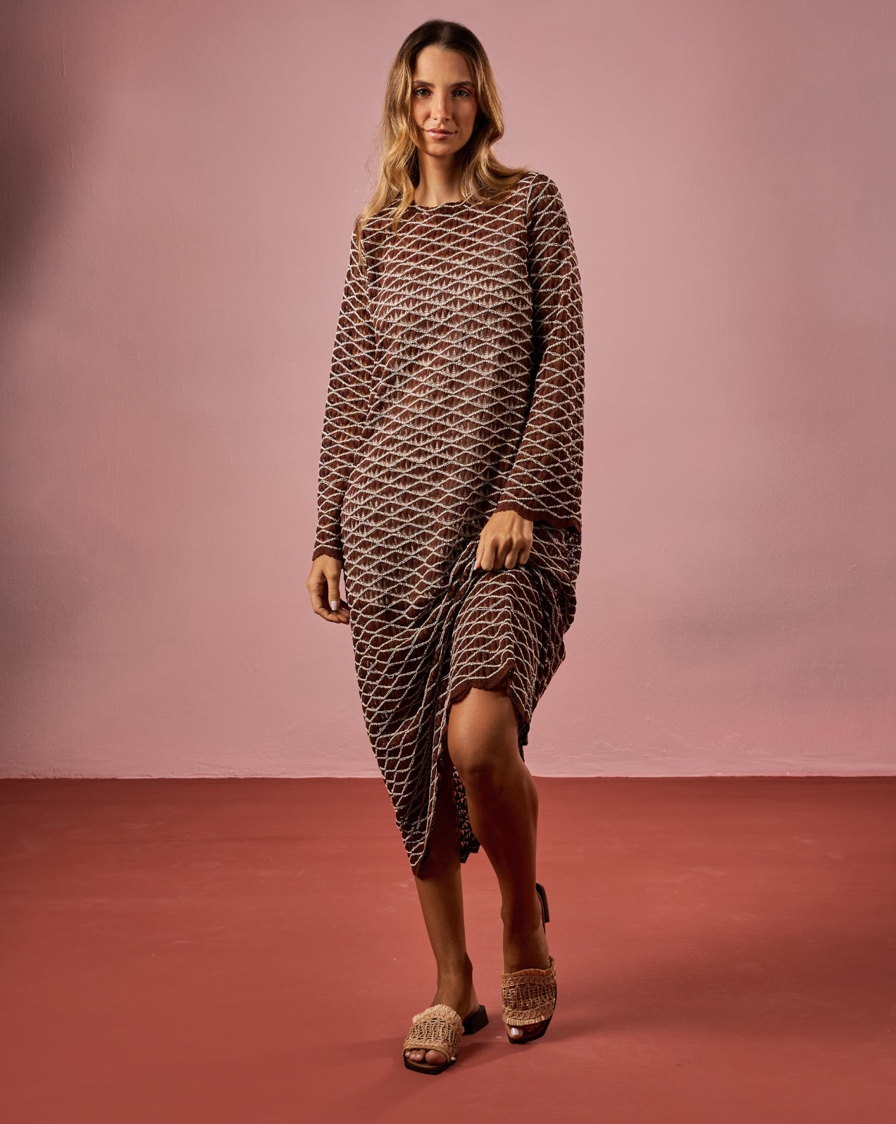Vestido midi renda botone chocolate