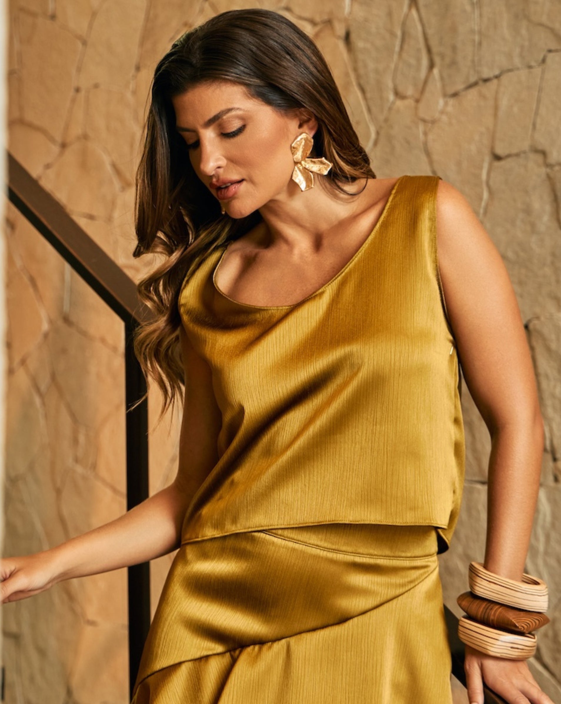 Cropped mullet iridescent