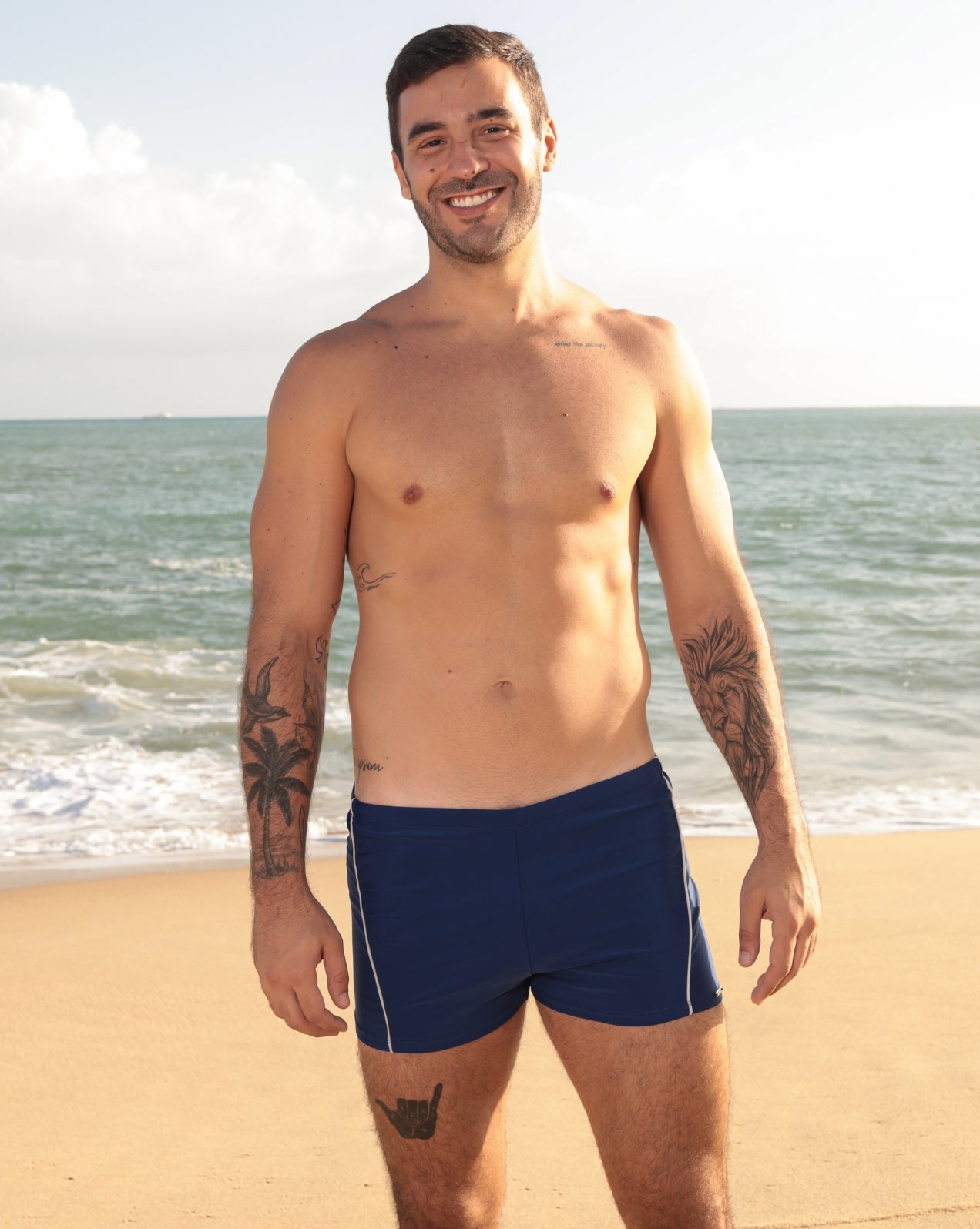 Sunga boxer azul marinho com listra lateral off-white