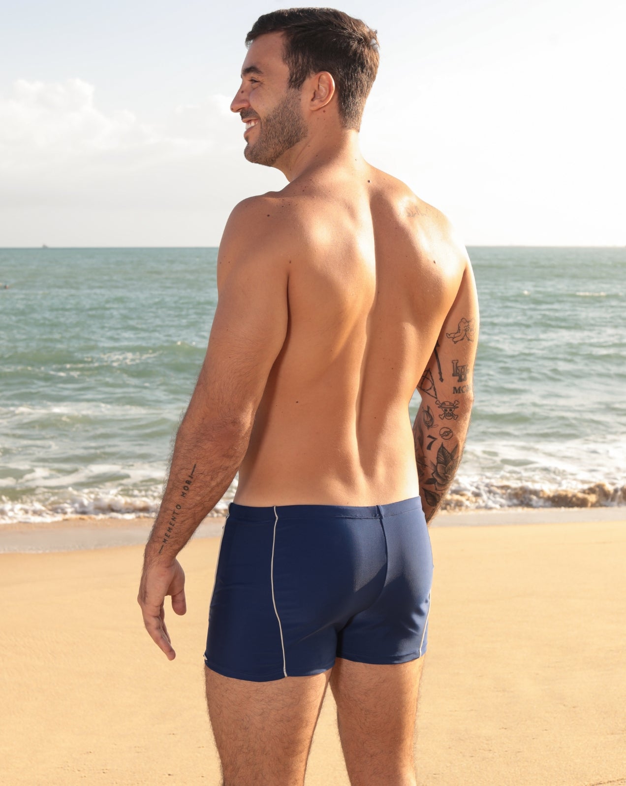 Sunga boxer azul marinho com listra lateral off-white