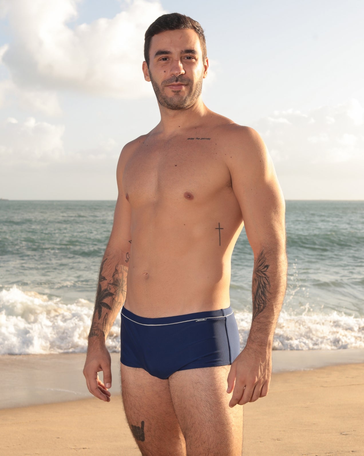 Sunga azul marinho com listra off-white