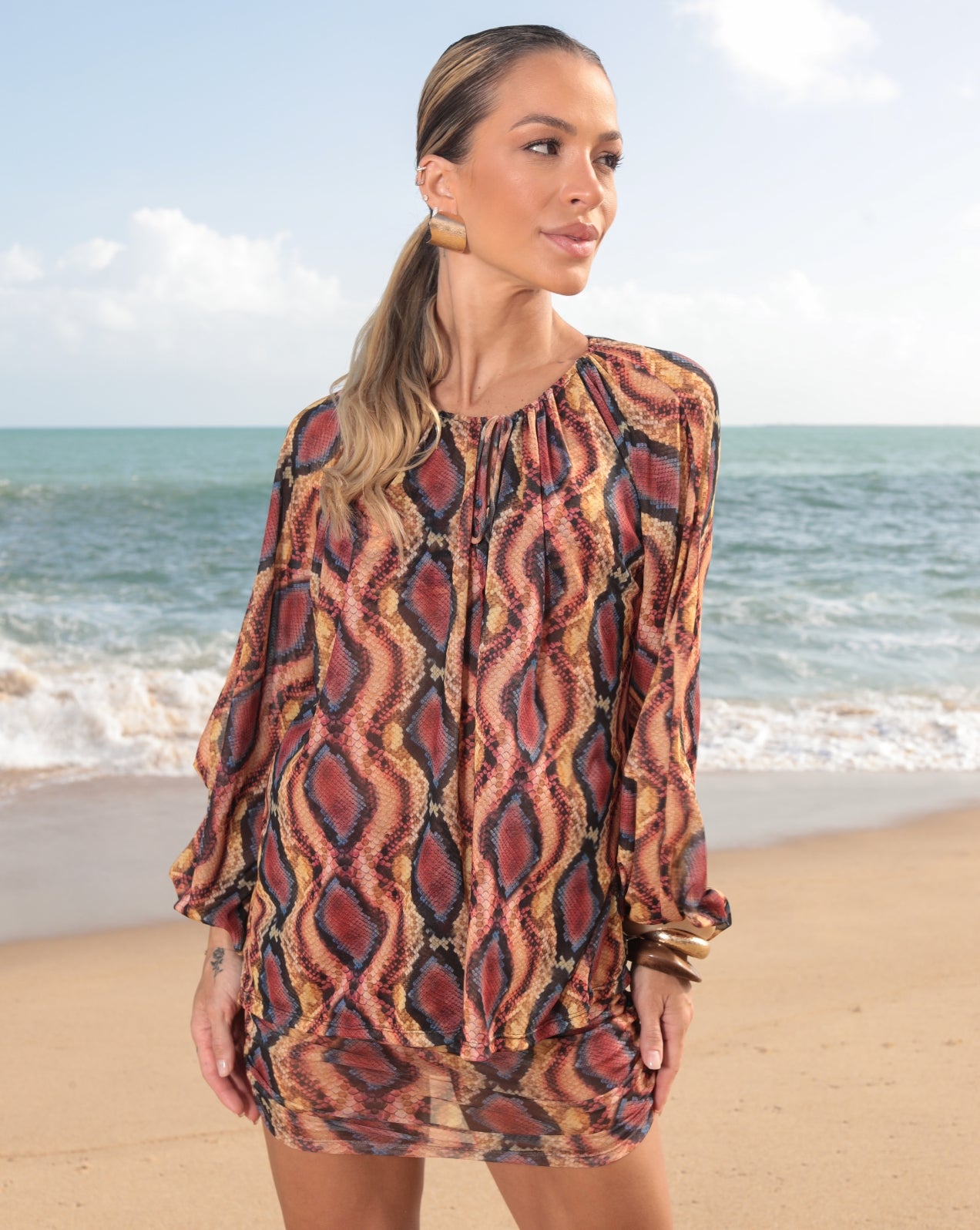 Vestido curto de tule serpenti