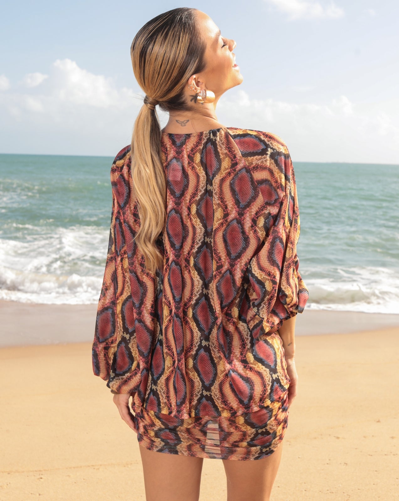 Vestido curto de tule serpenti